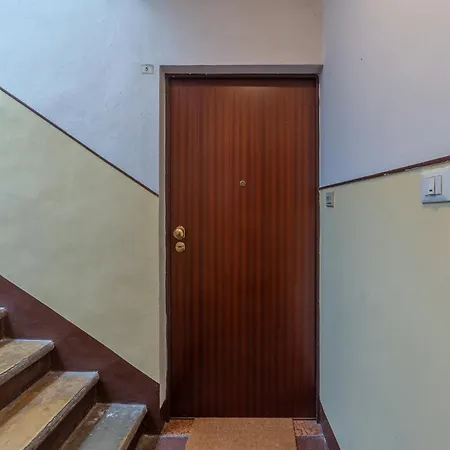 Guesthost - Saragozza Modern Appartement