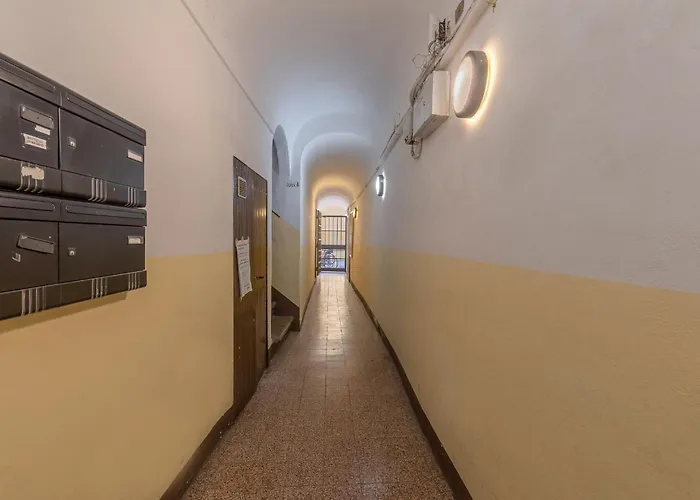 Guesthost - Saragozza Modern Bolonia