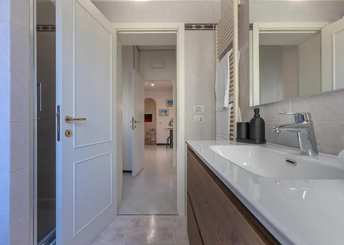 Guesthost - Saragozza Modern