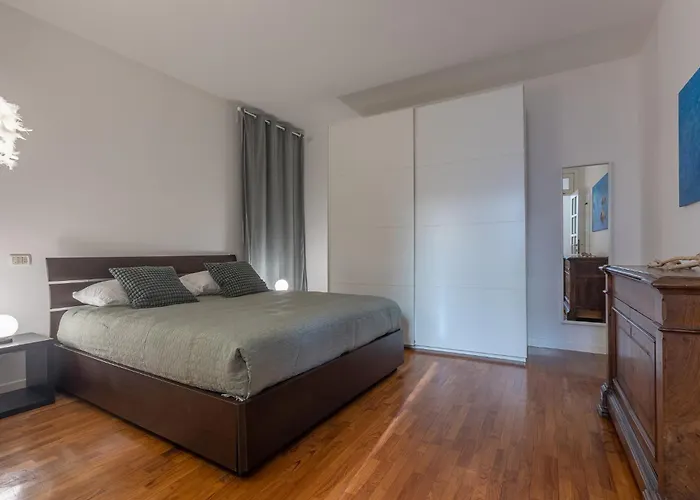 Guesthost - Saragozza Modern *